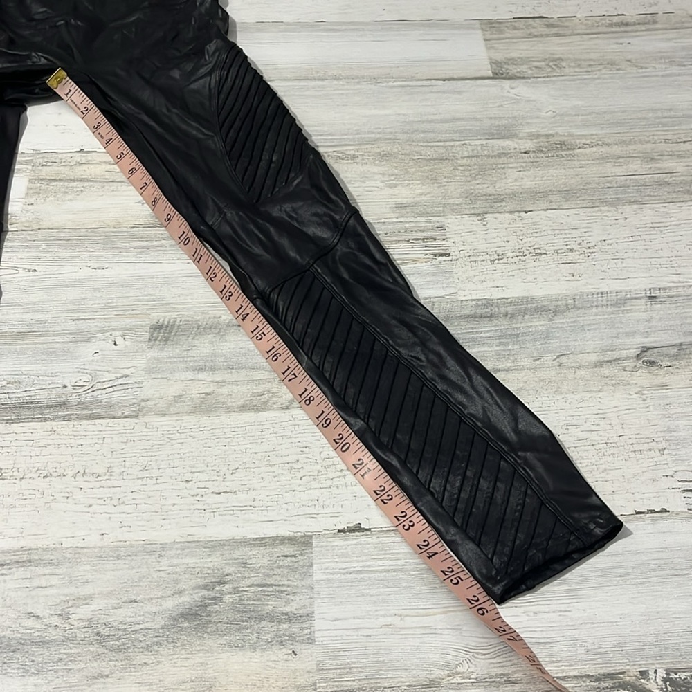 Spanx Faux Moto Leggings Size L - Picture 12 of 12